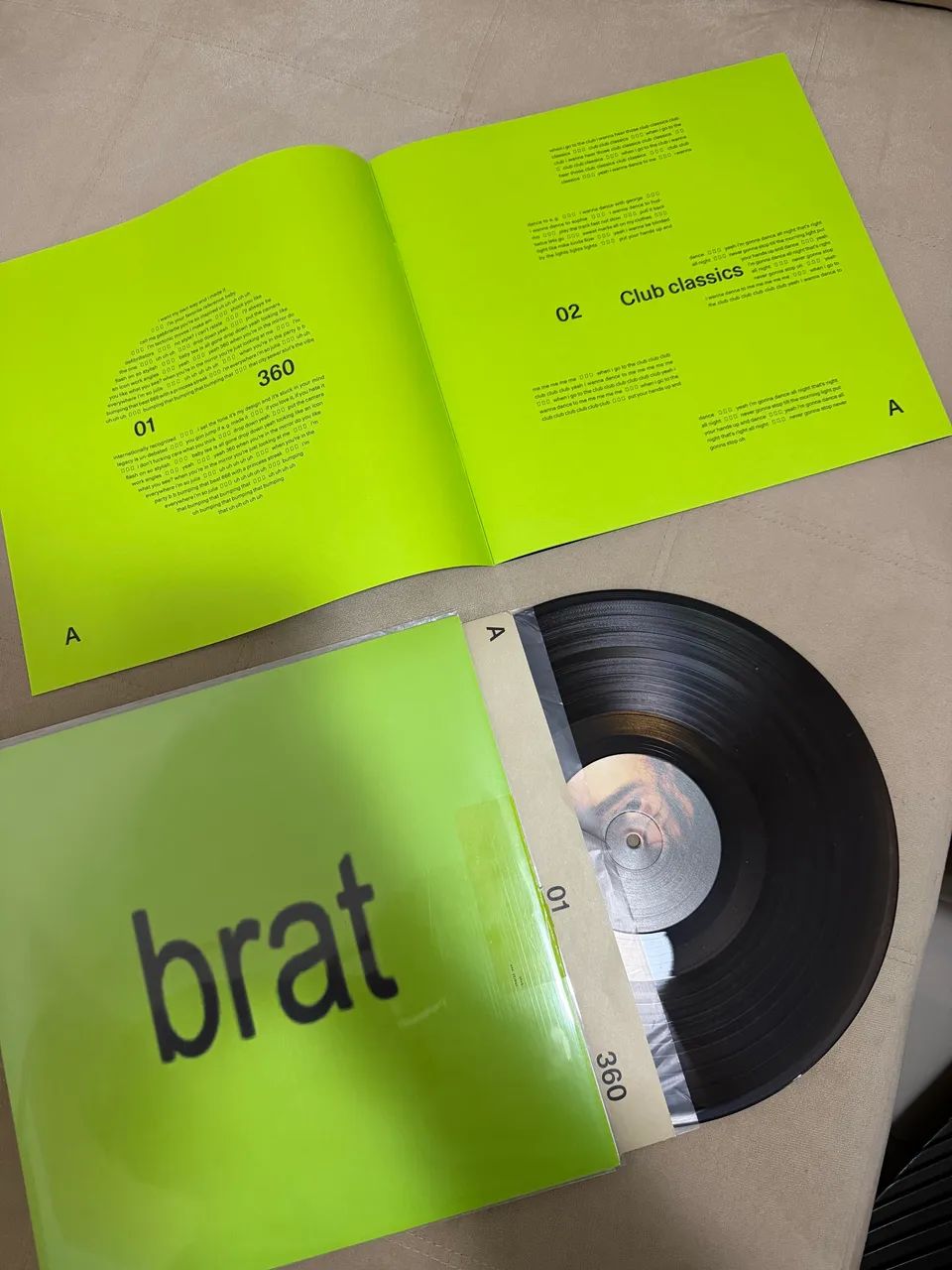 Vinil Charli XCX - brat - Foto 5