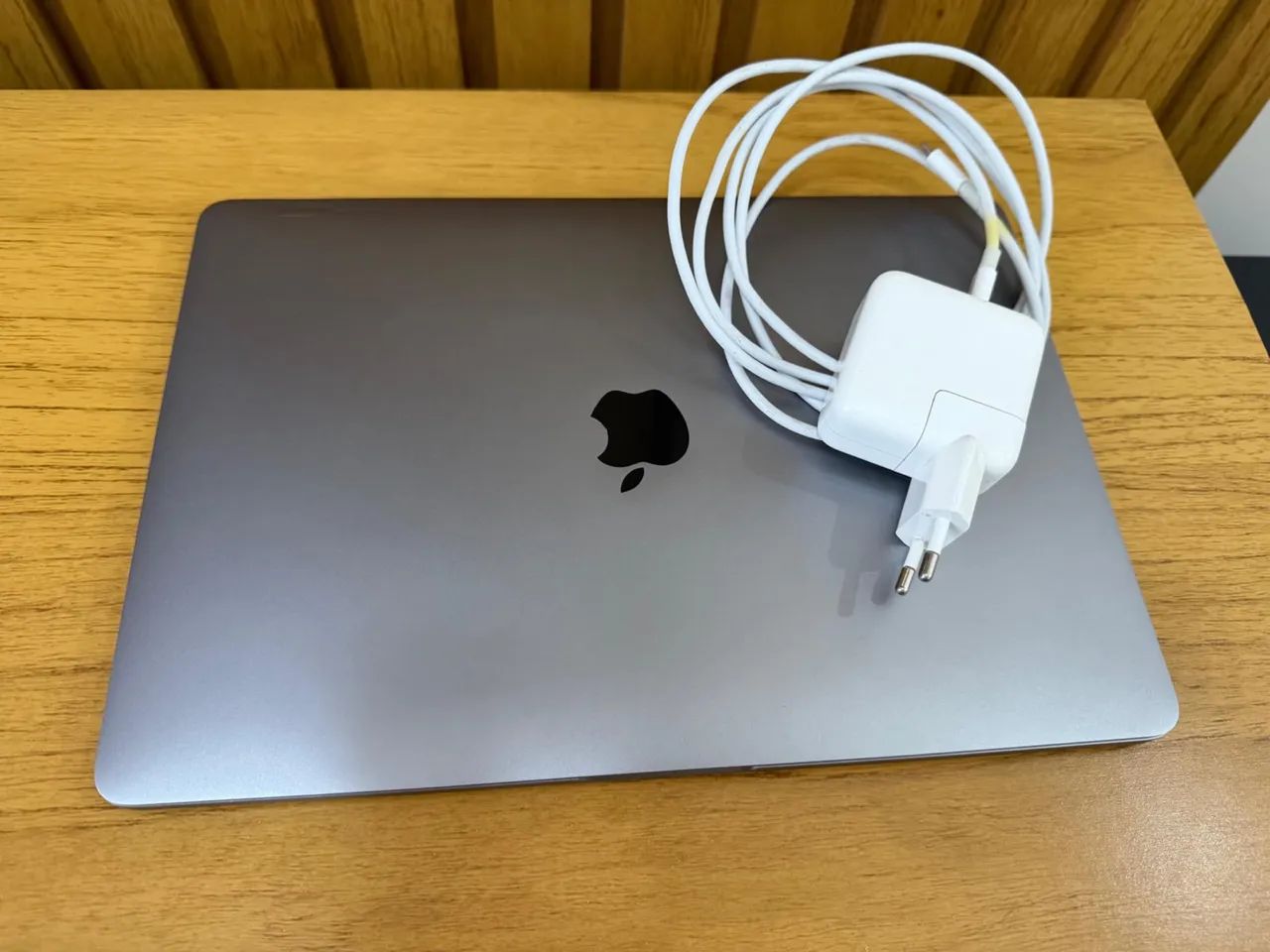 MacBook Pro 13-inch (2017, 2 Thunderbolt)