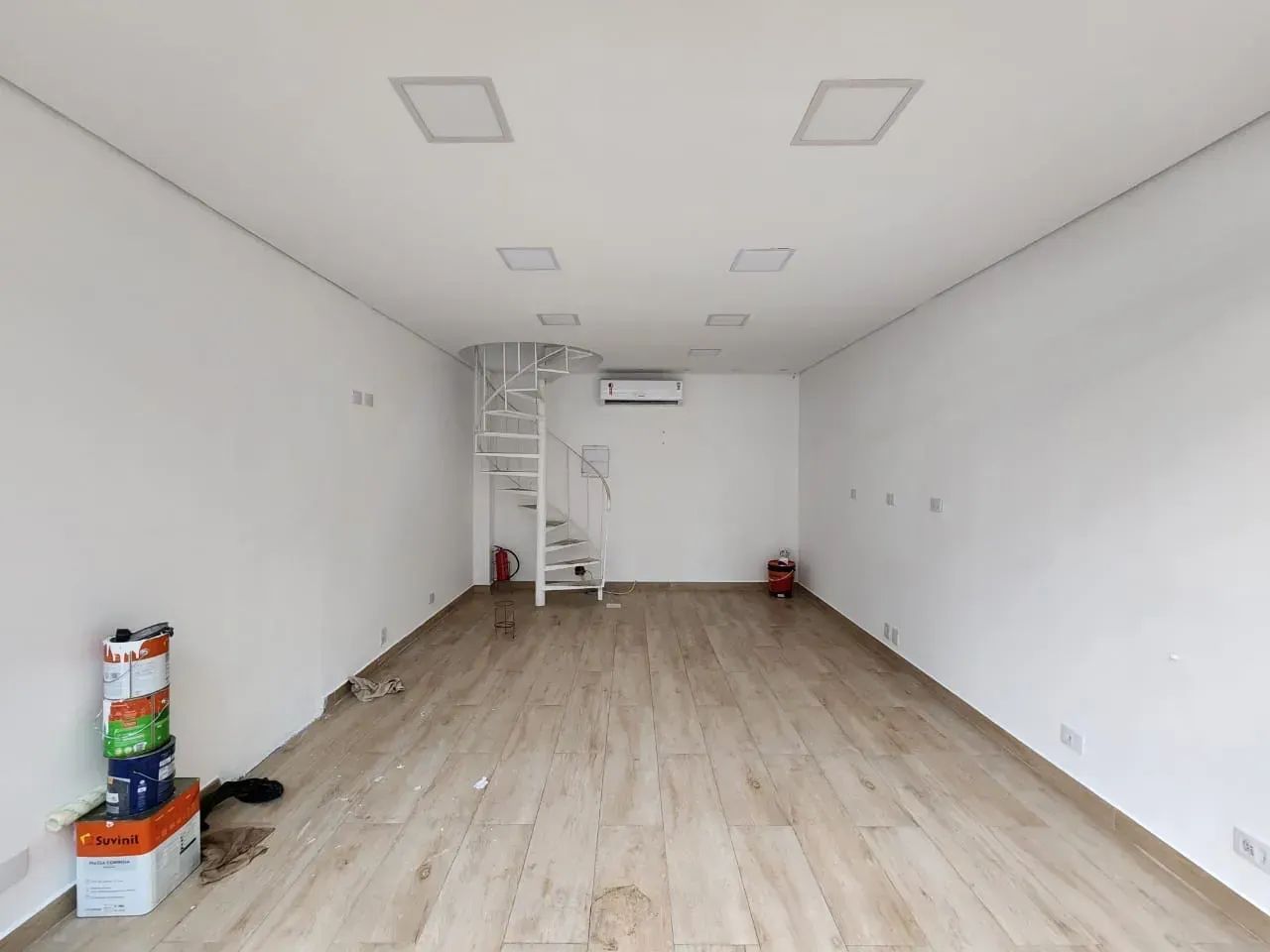 Ponto Comercial na Praia das Pitangueiras  48 m²