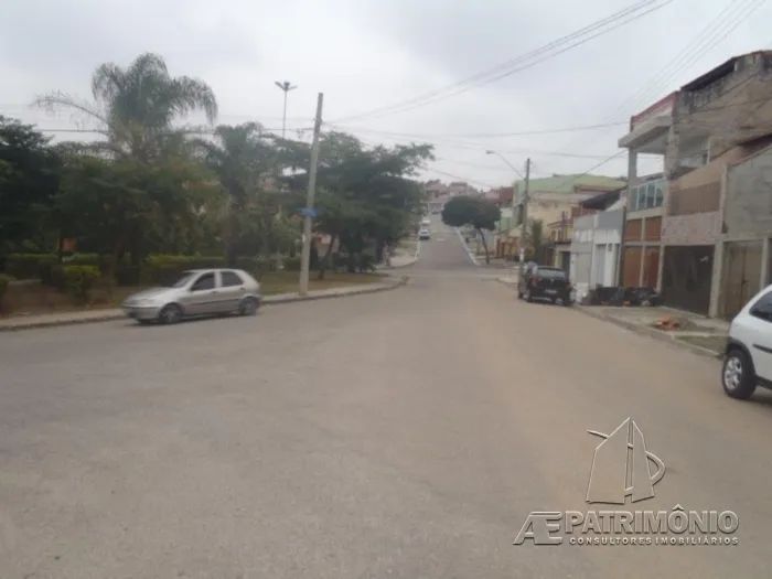 ÁREA,0 Dormitorio(s) bairro Maria Cristina