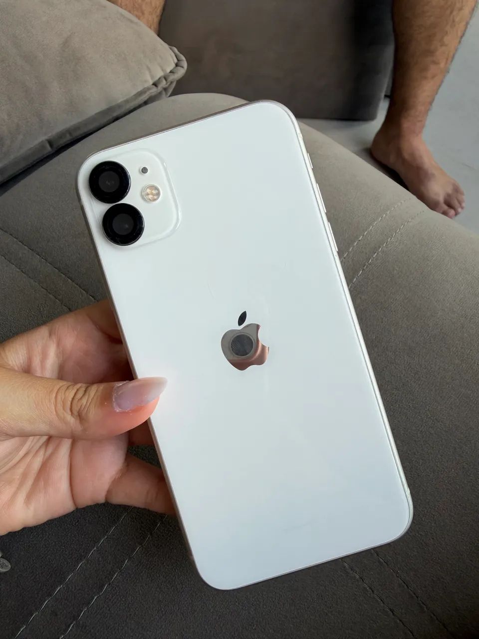 Vendo IPhone 11 128gb (branco) - Foto 5