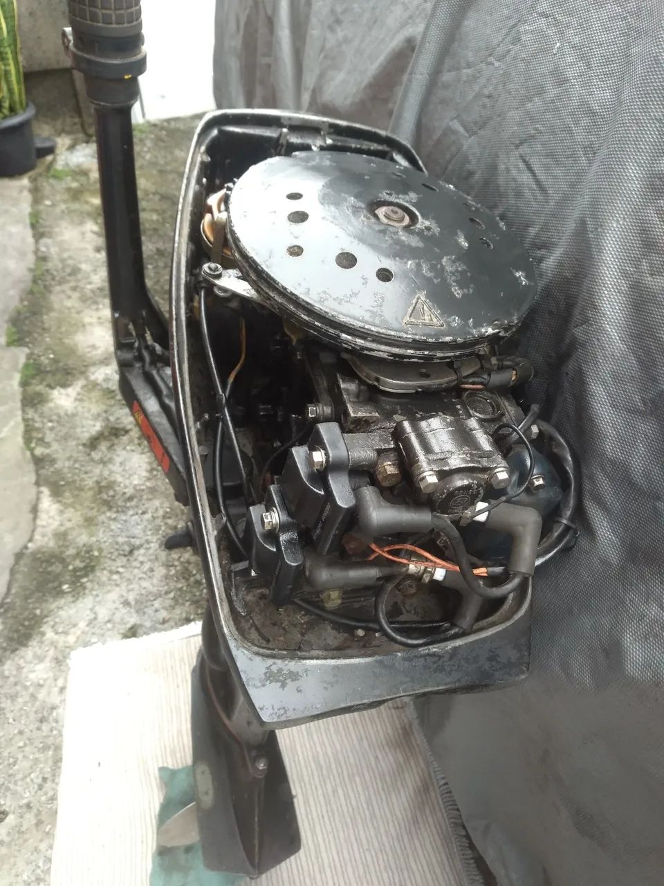 Motor de popa 15hp evinrude funciona perfeitamente  - Foto 2