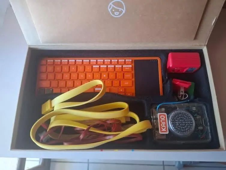 Kit Computador Educativo Kano - Com Raspberry Pi 2 Model B (Completo na Caixa) - Foto 3