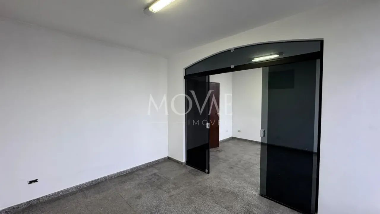 Ponto Comercial ? 300m² de Área Construída com Galpão - Zona Sul - Foto 3