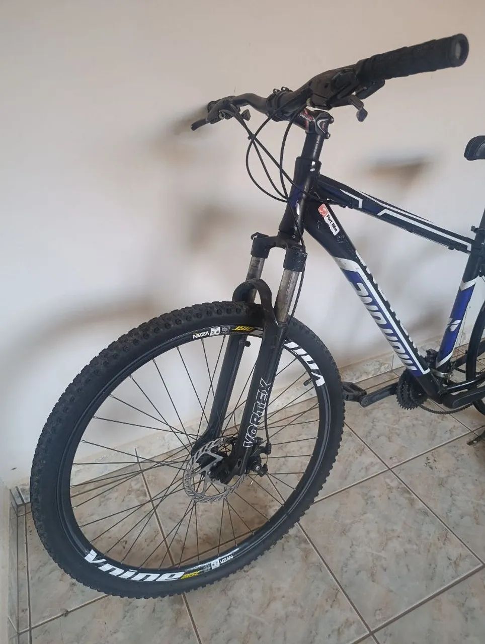 Bicicleta de marcha aro 29