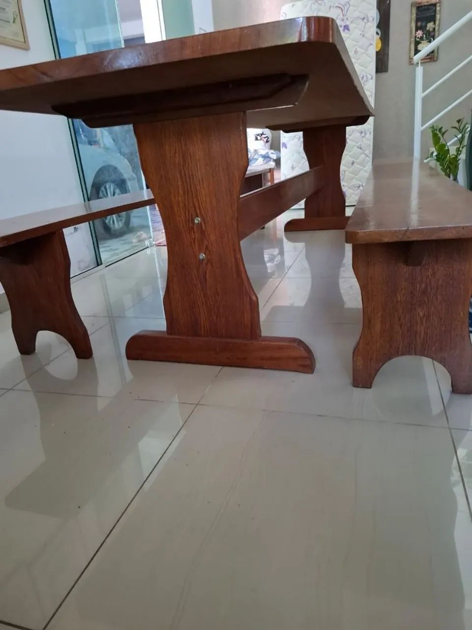 Mesa e bancos de madeira angelim  - Foto 3