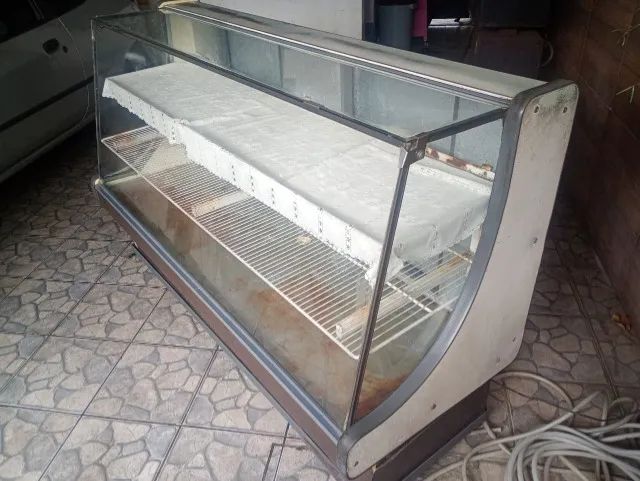 BALCÃO EXPOSITOR REFRIGERADO FUNCIONANDO PERFEITAMENTE