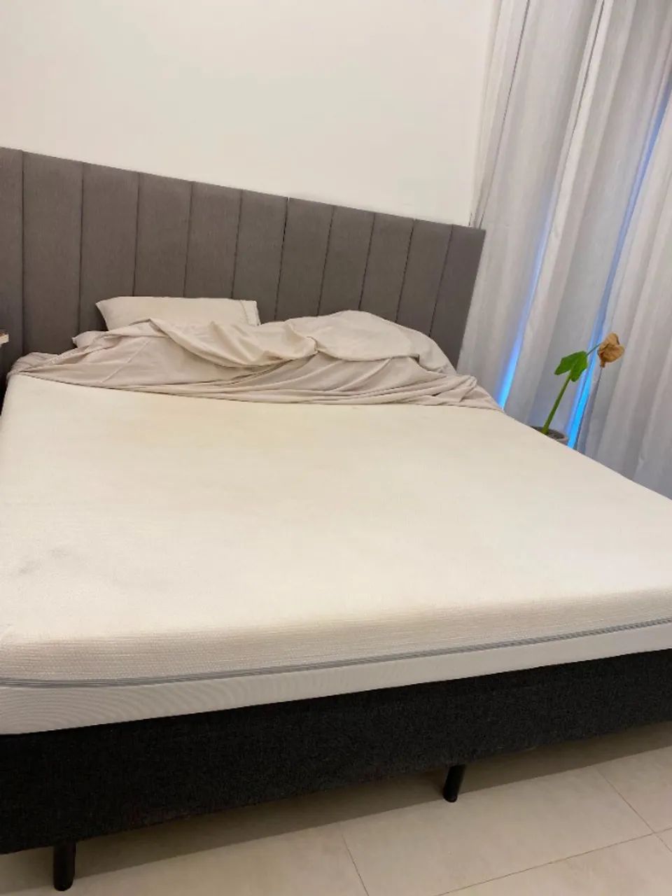 Cama Box King Size + Colchão Emma Perfeito Estado - Foto 4