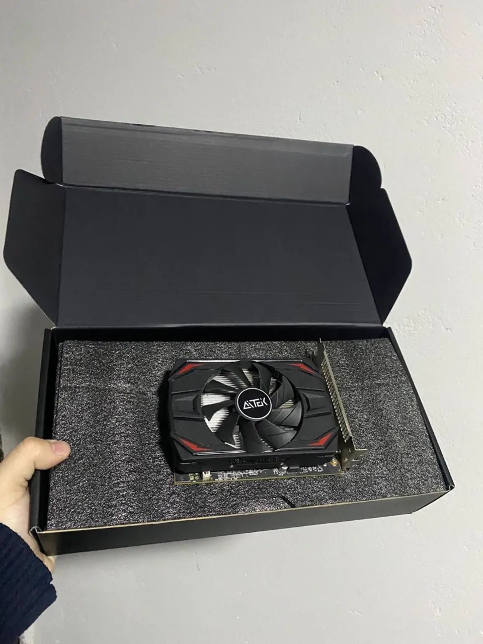 RX 550 4GB - Placa de vídeo para pc