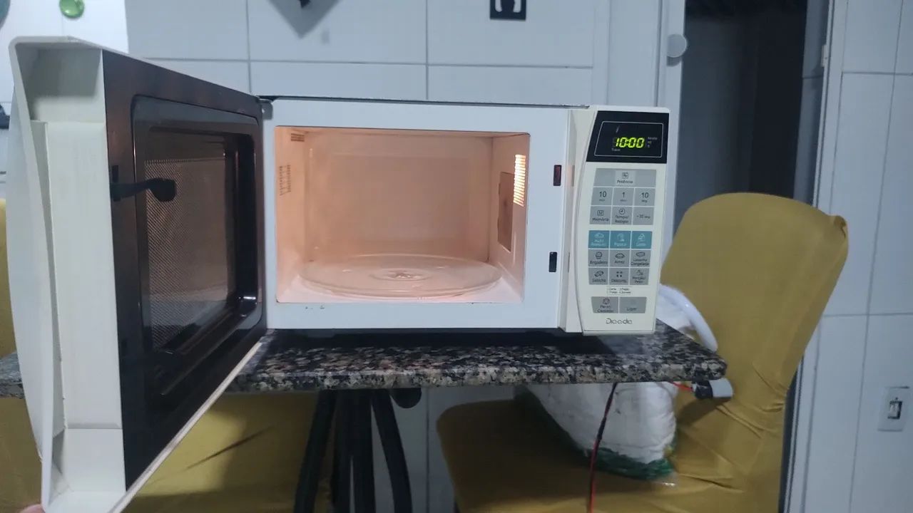 Microondas Panasonic 20 litros  - Foto 3