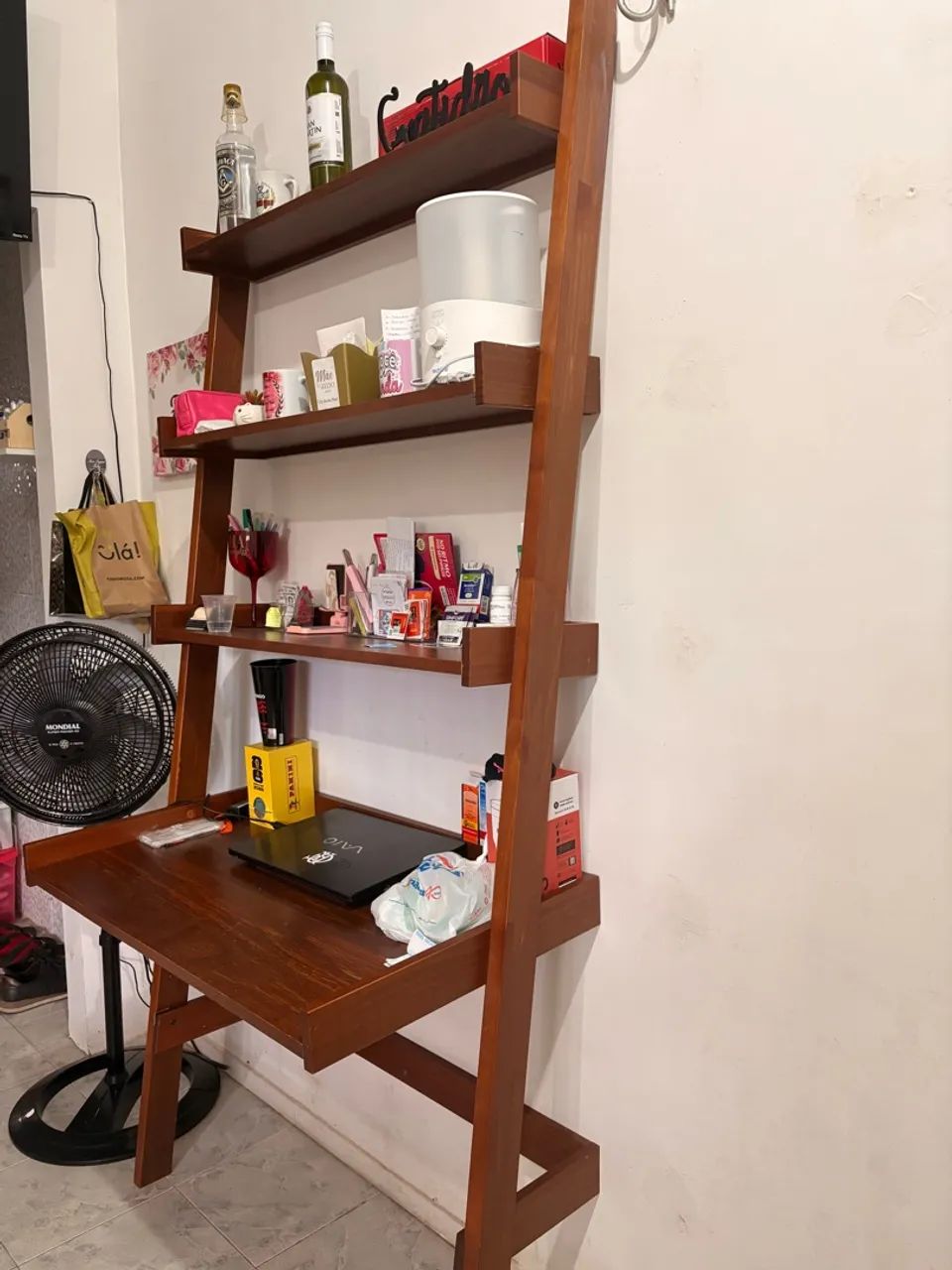 Escrivaninha e prateleira  - Foto 2