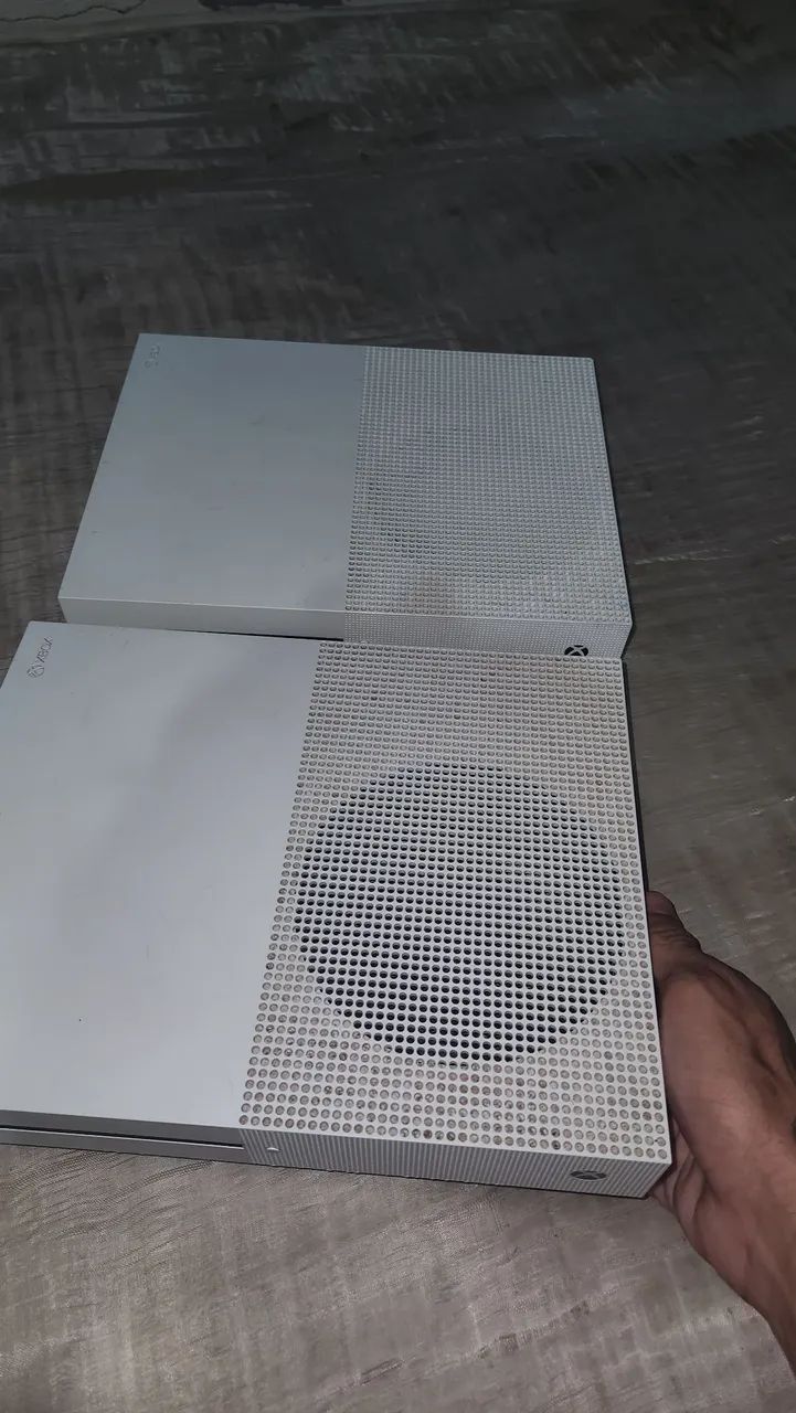 Xbox one S para retirada de peças 65735157479555121