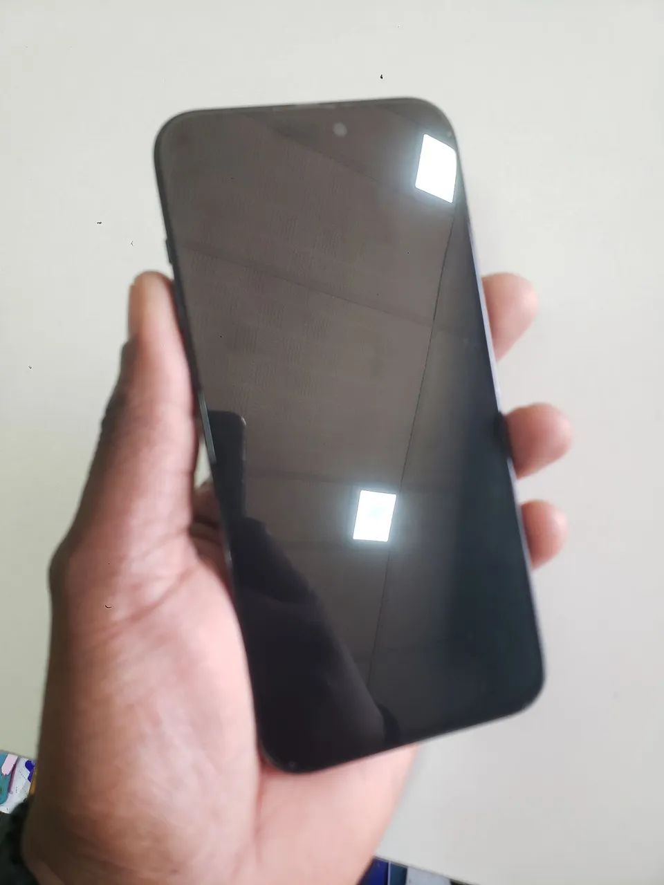 Iphone 15 pro max de barbada - Foto 2