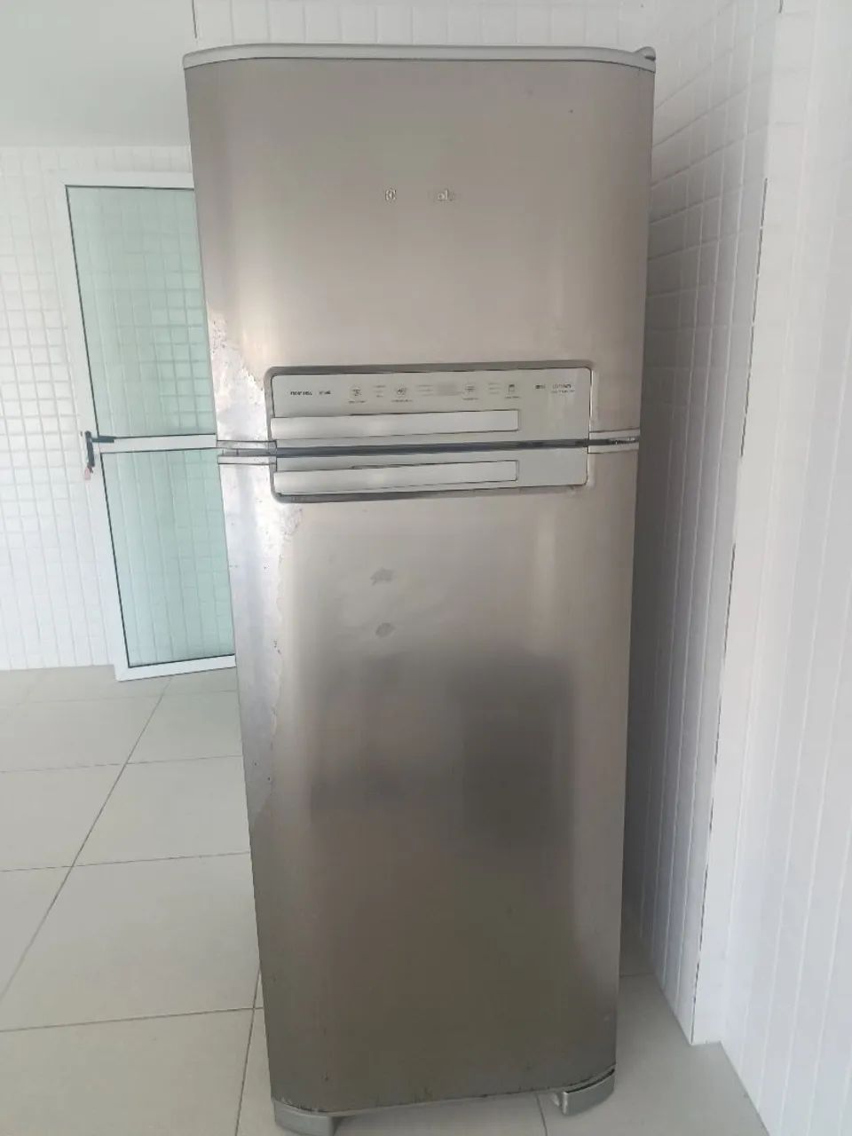 Geladeira 110 w