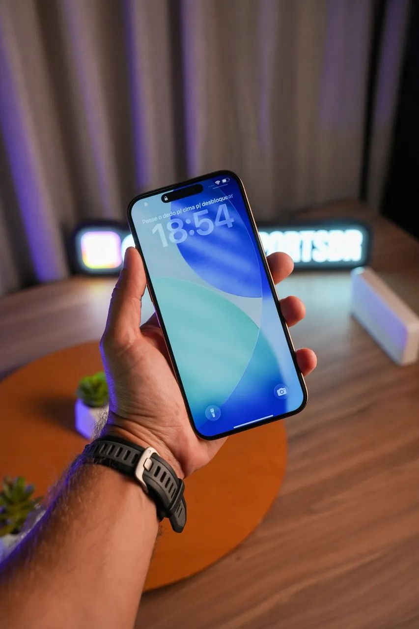 iPhone 16 Pro Max 256GB (Com Chip Físico) - Celulares e