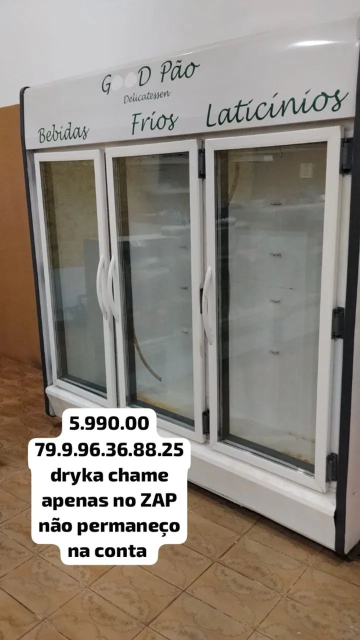 expositor tres portas auto serviço