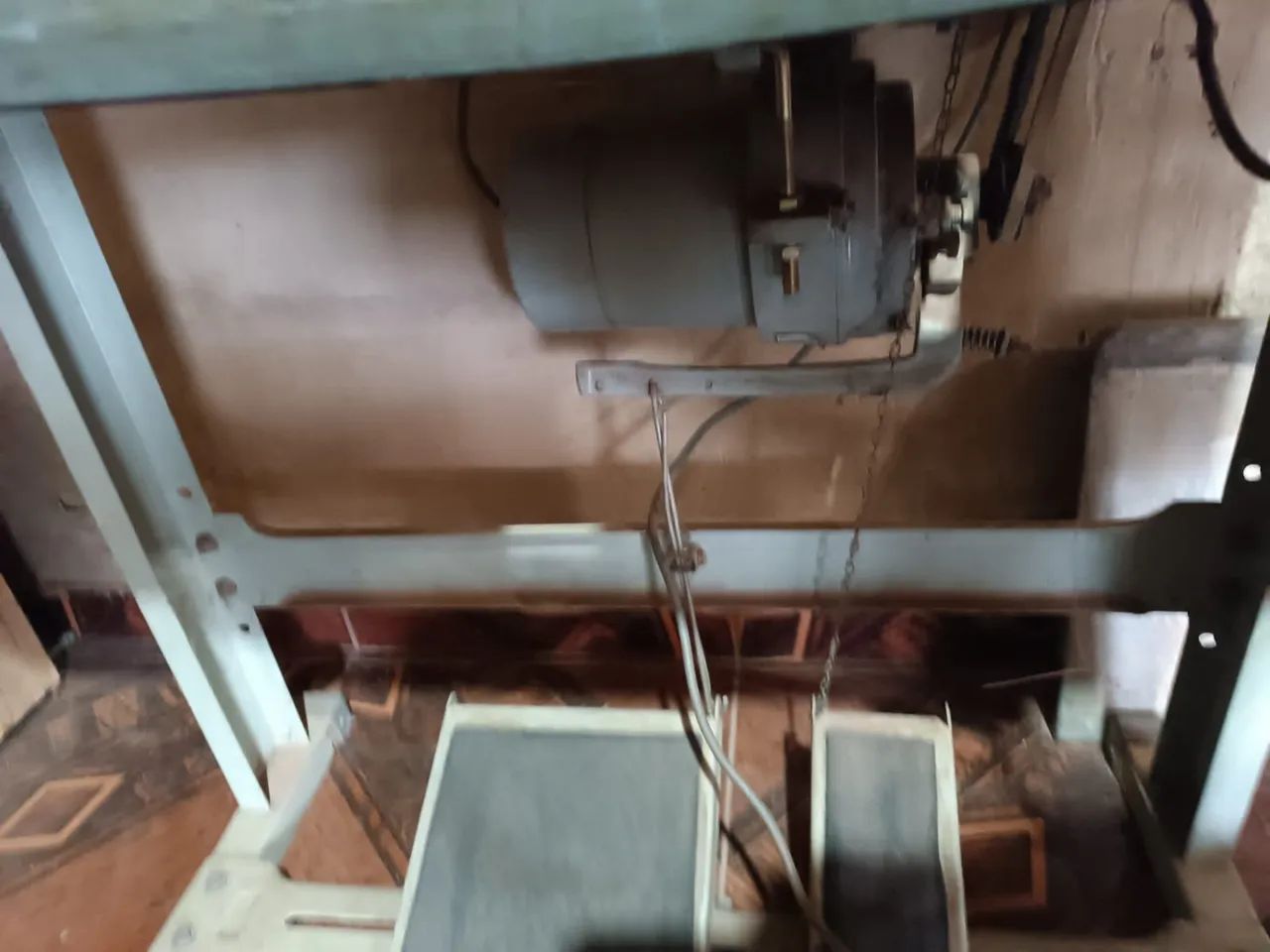 Máquina de costura  ótima preço a combinar * - Foto 4
