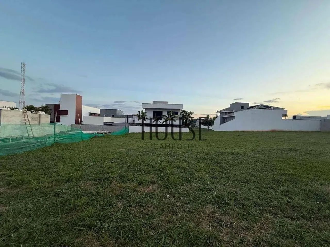 Terreno à venda em condomínio fechado em Sorocaba | 300m² em Chácara Ondina | TE2262