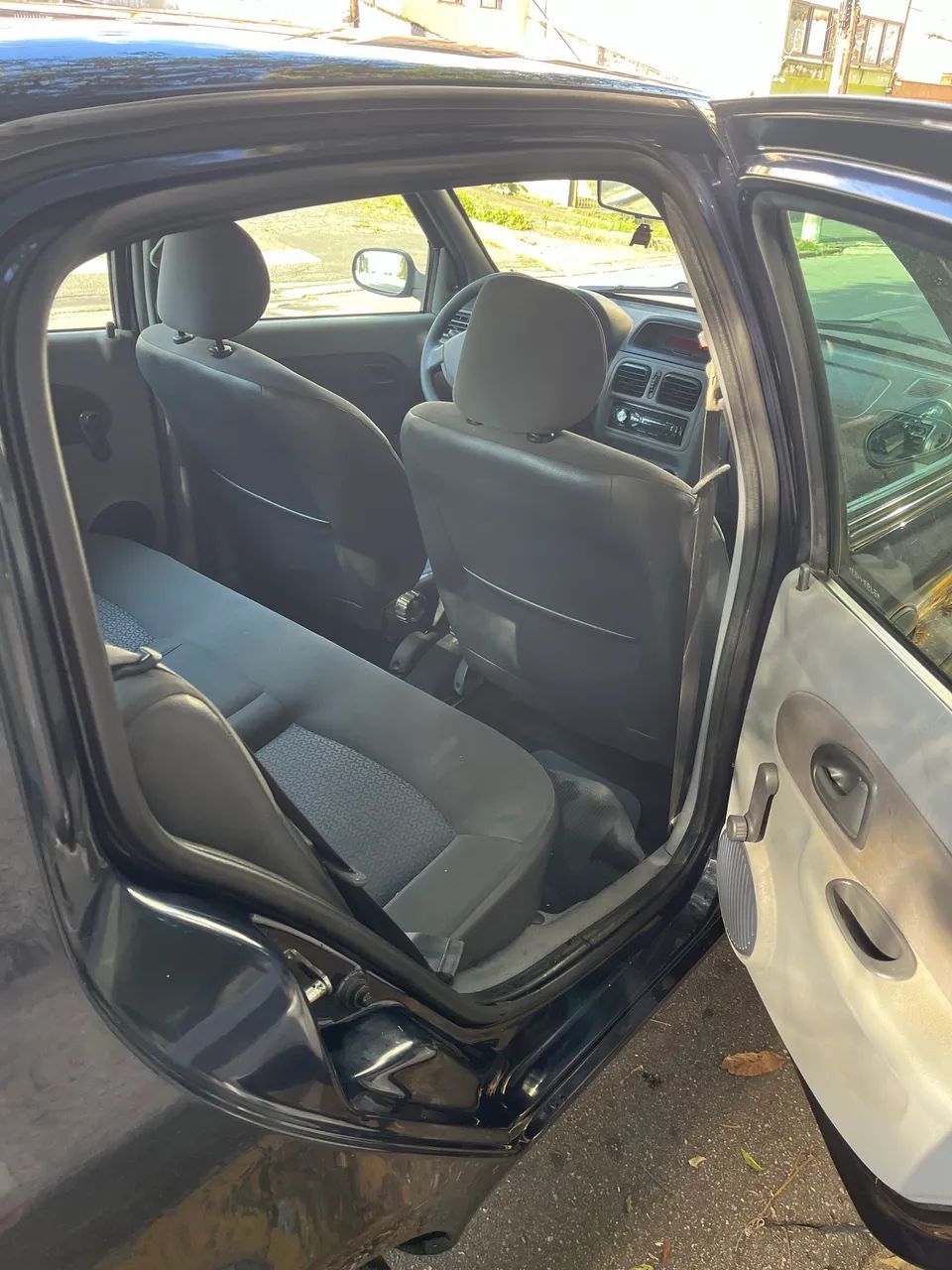 Renault Clio Expression Hi-flex 1.0 16V 5P 2008 - Foto 5