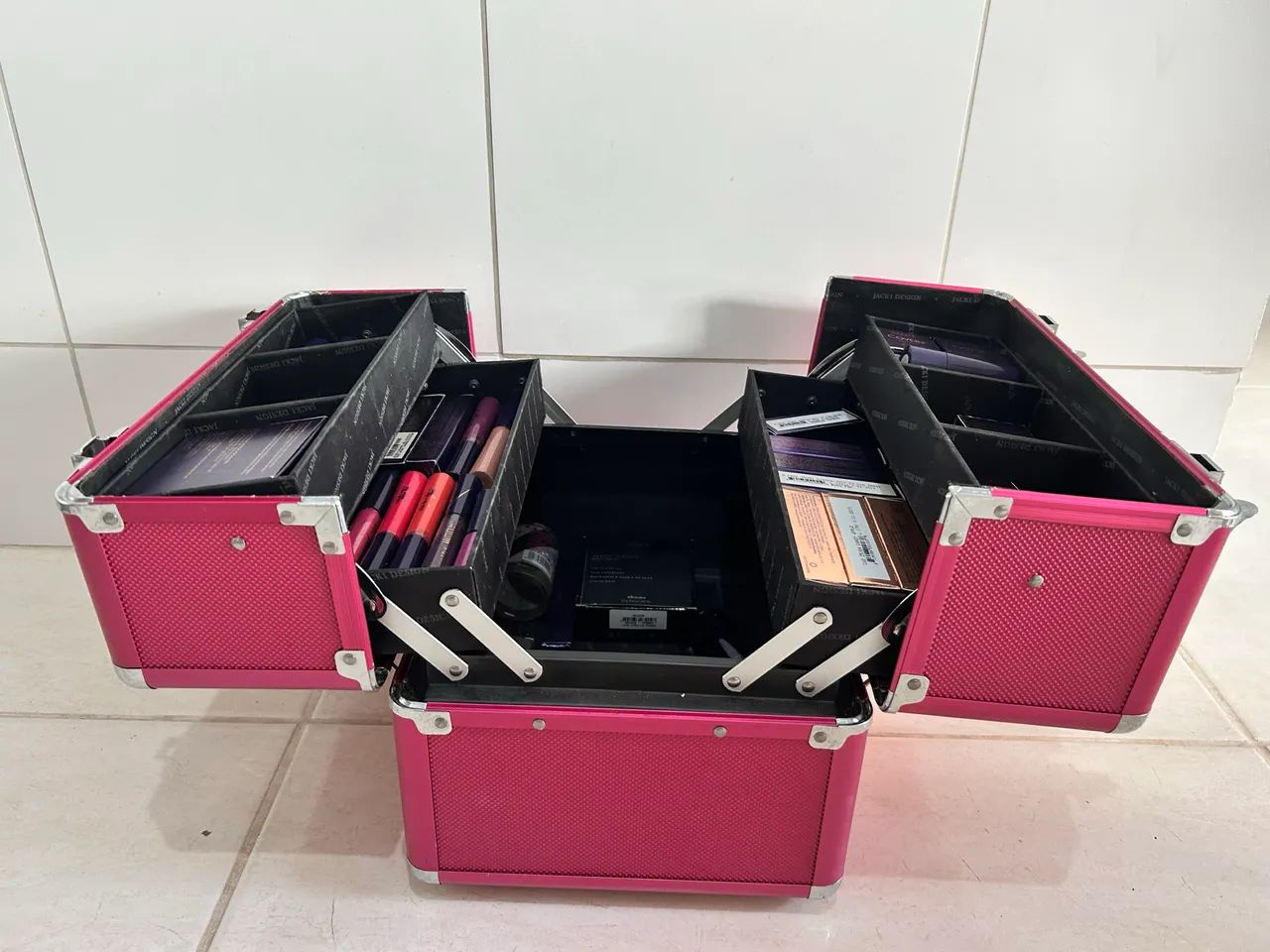 Maleta de maquiagem pink - Foto 4