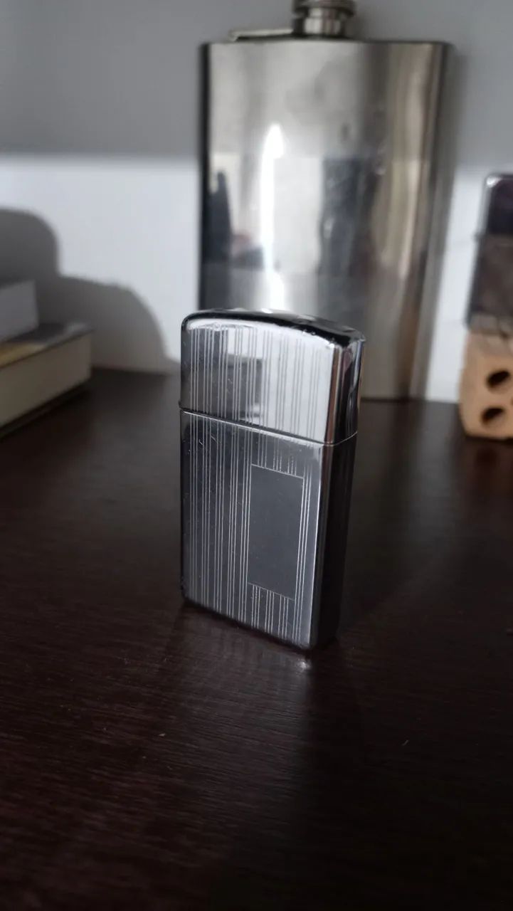 Isqueiro zippo série limited compacto