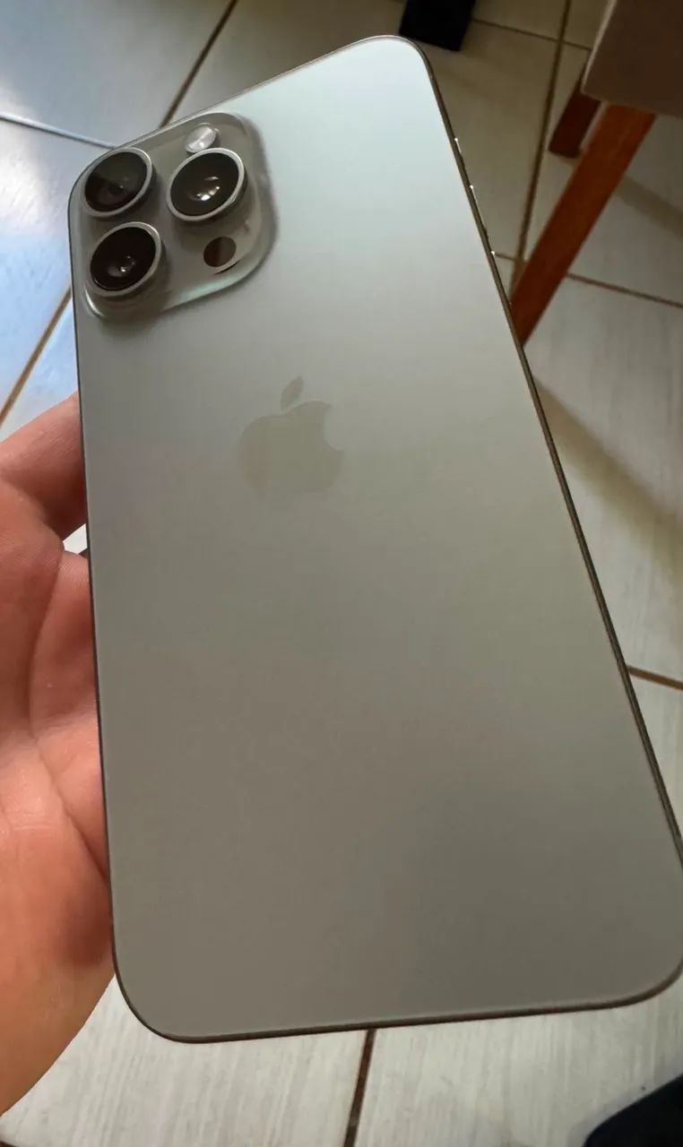 iPhone 15 pro max - Foto 4