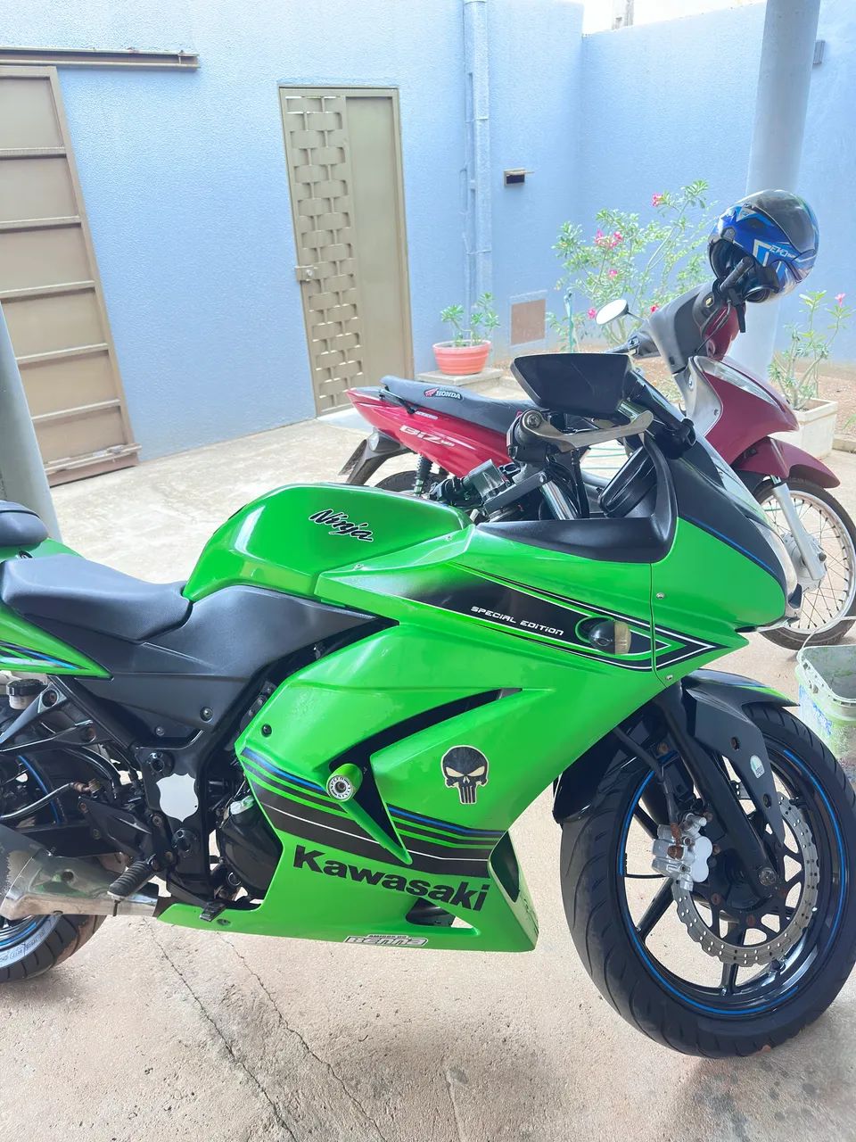 KAWASAKI NINJA 250R 2012 ESPECIAL EDITION