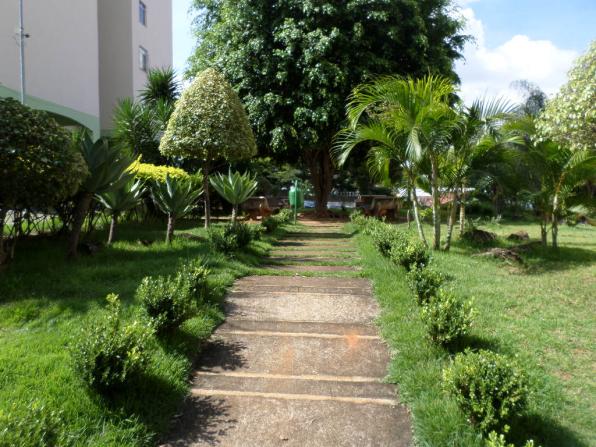 Beânia: 3 quartos 2 vagas ótima localização - Foto 20