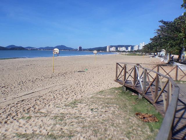 Belíssimo sobrado Novo- Pronto p/ Verão em Balneário Piçarras - Oportunidade! - Foto 4