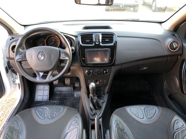 Renault - Sandero 1.6 Stepway Dynamiq - 2018 - Foto 13