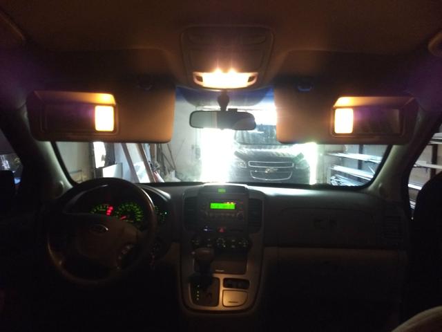 Kia Carnival EX 2012 apenas 64 mil km - Foto 15