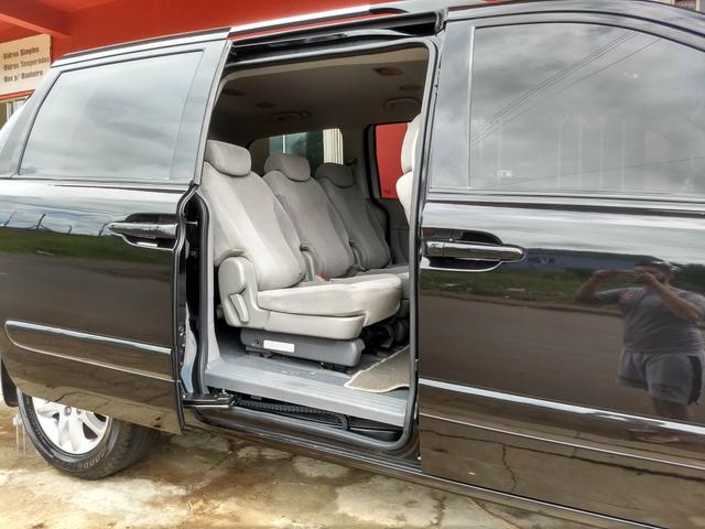 Kia Carnival EX 2012 apenas 64 mil km - Foto 4