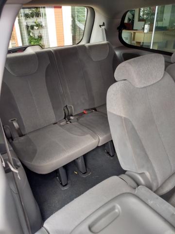 Kia Carnival EX 2012 apenas 64 mil km - Foto 5