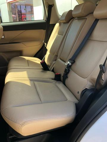 Outlander 2016, 2.2 Diesel, 4x4, 7 lugares. TODAS AS REVISÕES NA CONCESSIONÁRIA!!! - Foto 11