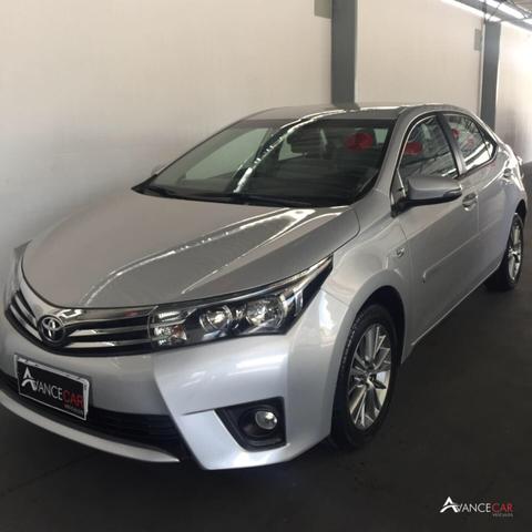 Corolla XEI 2.0 AT 2015 4 pneus Zeros