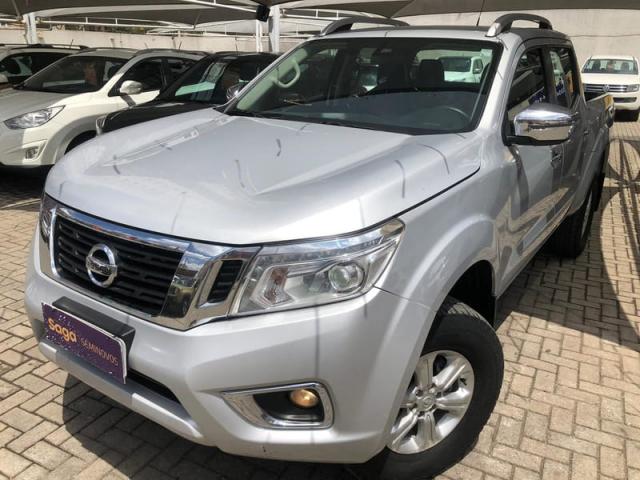NISSAN FRONTIER LEATX4