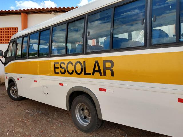 Micro ônibus volare v8