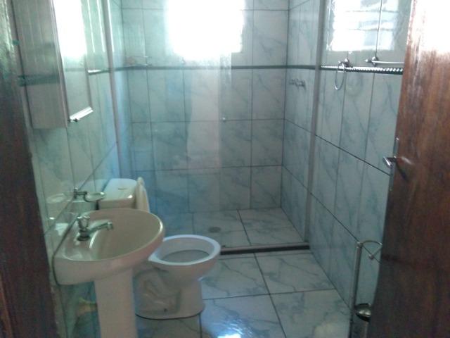 Chácara com casa de alto padrão e com linda e imensa piscina.(Tel. *) - Foto 12