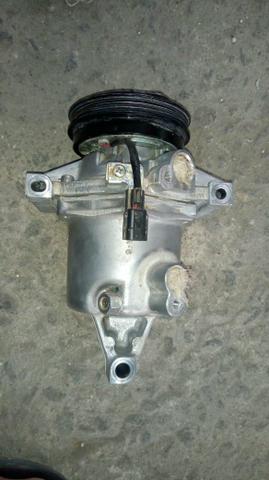 Compressor de ar sandero e logan 2019 retirado de sucata
