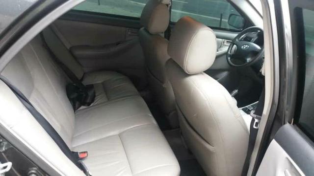 Corolla Brindado Completo automático 2005 valor 18.000 mil na troca considerado a tabela - Foto 5