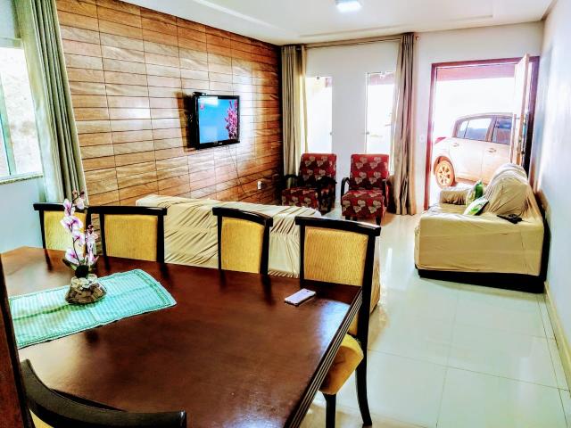 Ótima casa em condomínio fechado, excelente localização, em Vicente Pires, com fácil acess