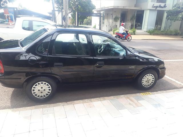 Gm CORSA CLASSIC LIFE 1.0 SUPER CONSERVADO PLACA A 2005 - Foto 2