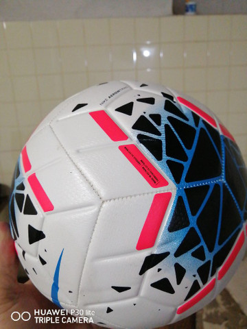 bola de futebol nike strike