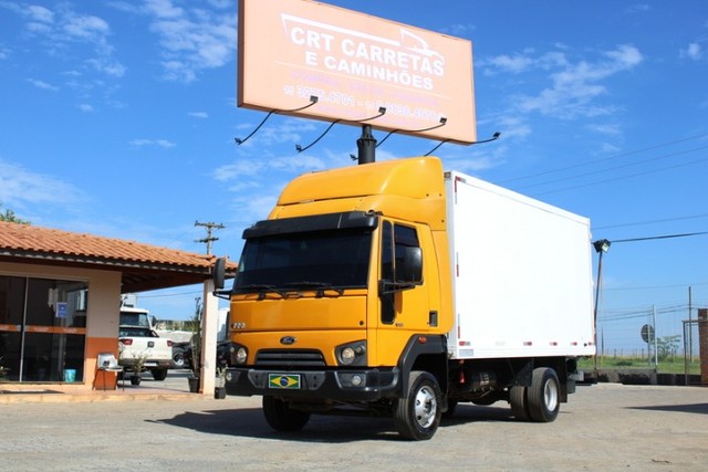 FORD CARGO 1119 BAÚ REFRIGERADO