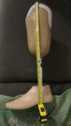 Protese de titanium perna esquerda 