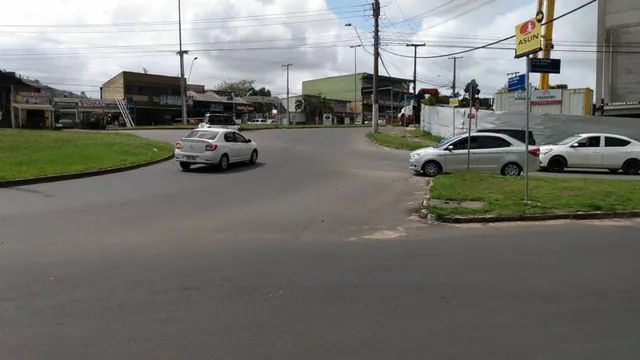 Casas à venda na Avenida Juca Batista - Hípica, Porto Alegre - RS