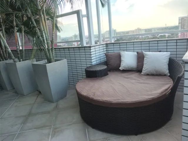 Sofá Redondo Chaise: Versatilidade e Charme - Personalize com Cores