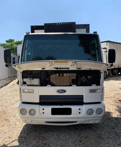 Ford Cargo 816 Baú Refrigerado   - Foto 3