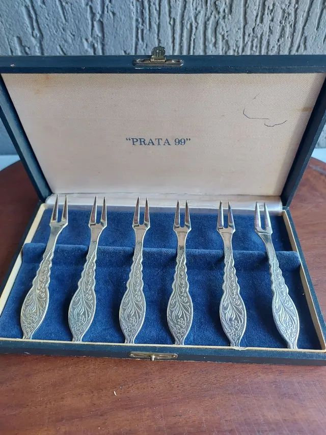 Antigo jogo garfos petiscos prata 99 no estojo 