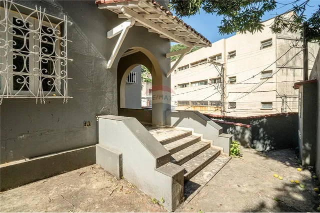 Oportunidade Histórica Disponível - Icônica Casa Duplex - No ponto mais boêmio de Vitória